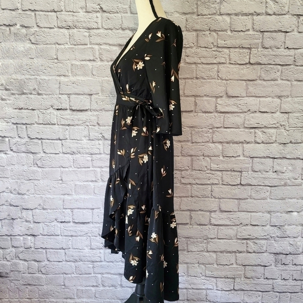 Saltwater Luxe black floral print wrap midi length ruffle hem 3/4 sleeve dress - Picture 8 of 11
